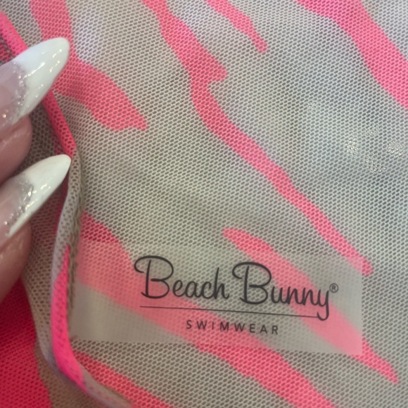 Beach bunny cover up. - Picture 7 of 14